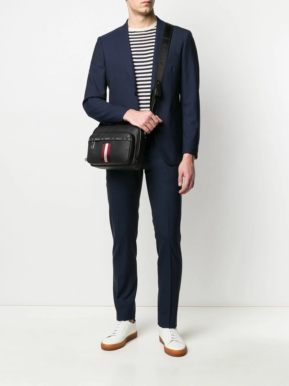 Bally Sac porté épaule à bande logo Prix Incroyables sacs porté épaule homme 4 Bally sac porté épaule à bande logo